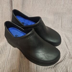 Shoes for Crews- non-slip clogs- women's size 11, black